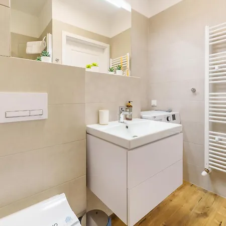 Apartmán Kolo Brzegu 48 *